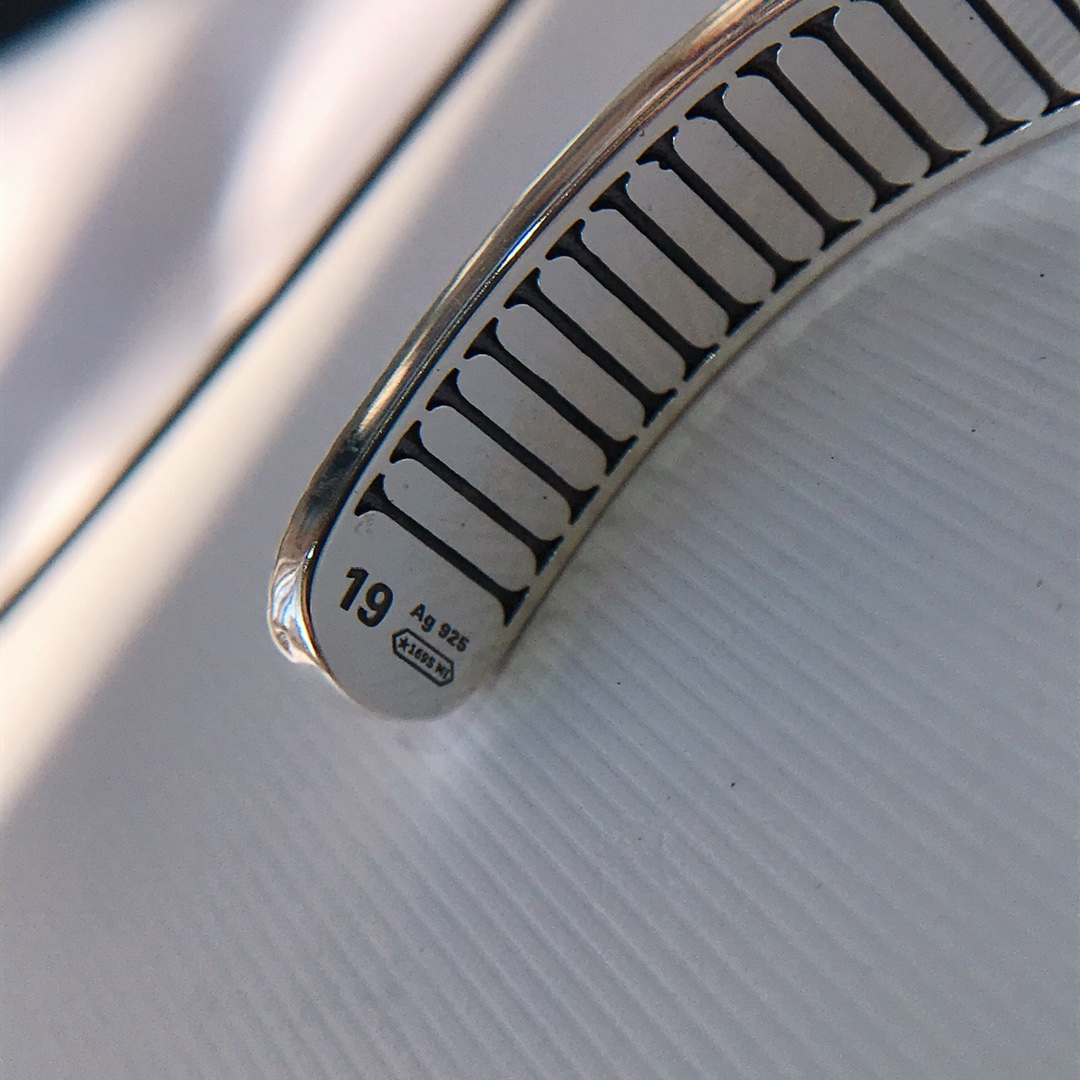 Double G Bracelet