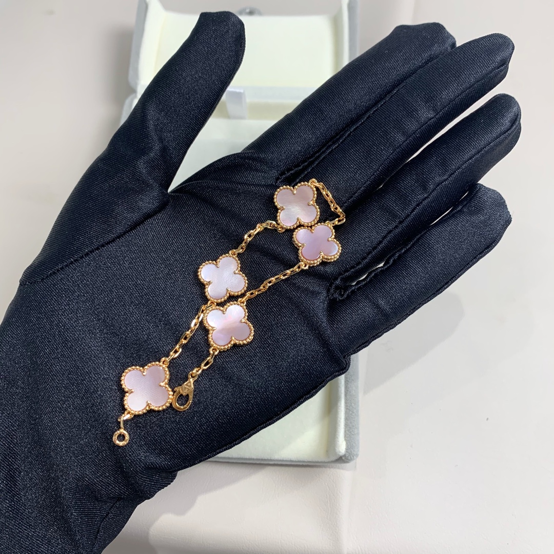 1.Alhambra Pink Mother-of-pearl 5 motifs Bracelet