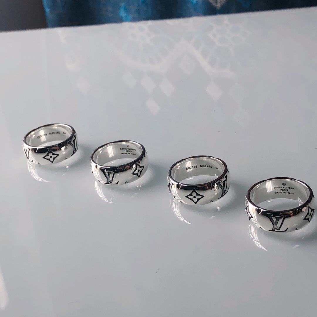 LV RIng