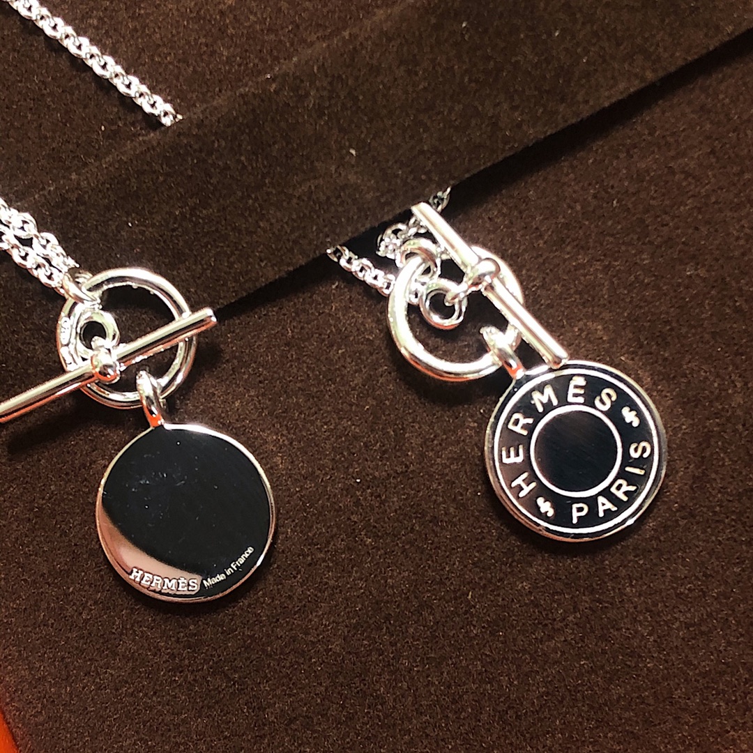 Coin Pendant Necklace