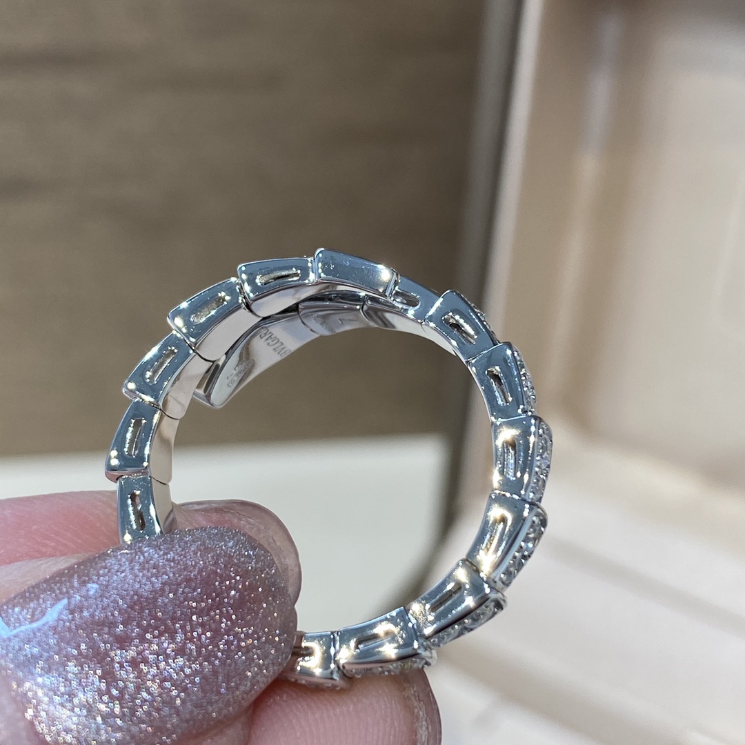 Serpenti Two Rows Snake Shape Ring Full Diamonds