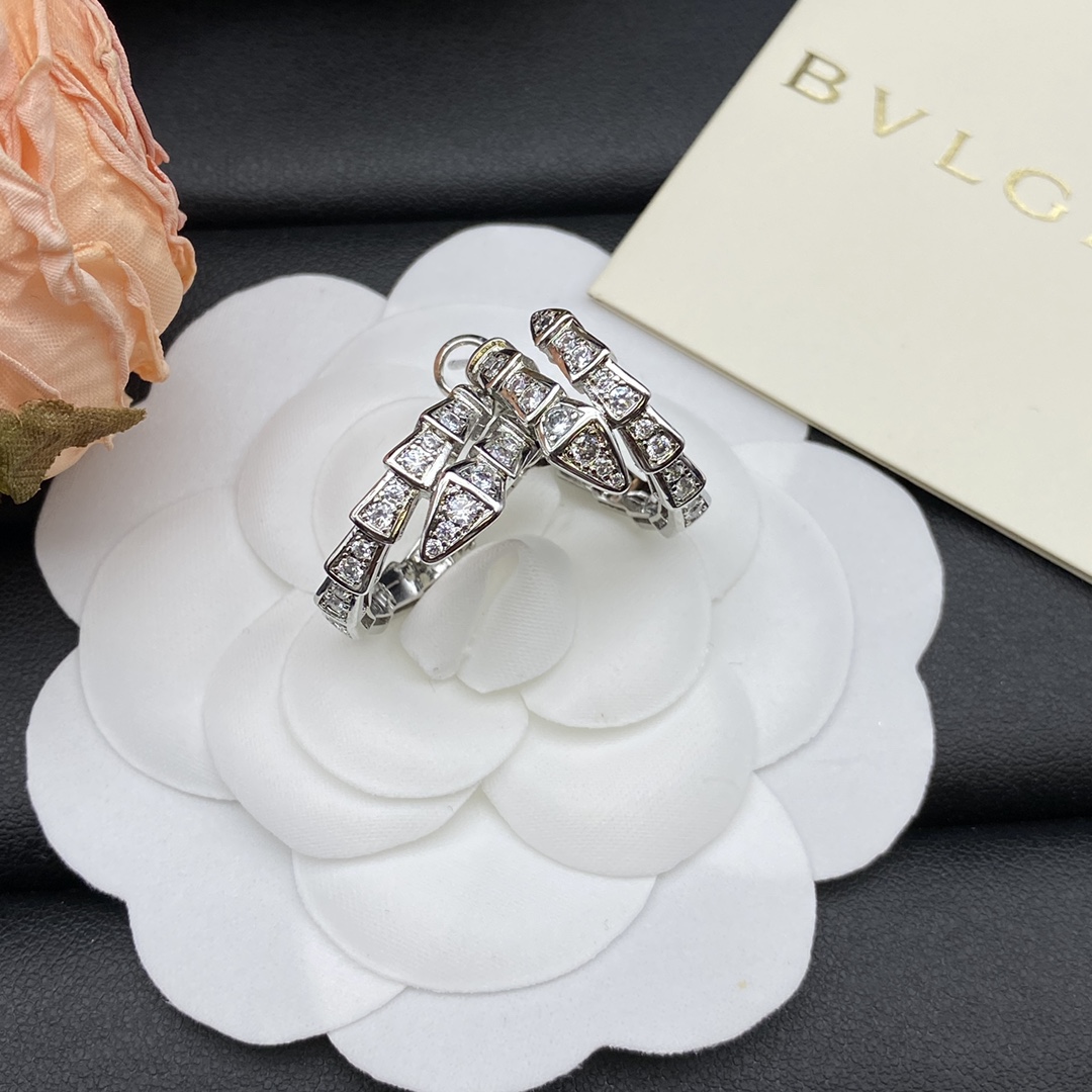 Serpenti Earrings with Full Diamonds