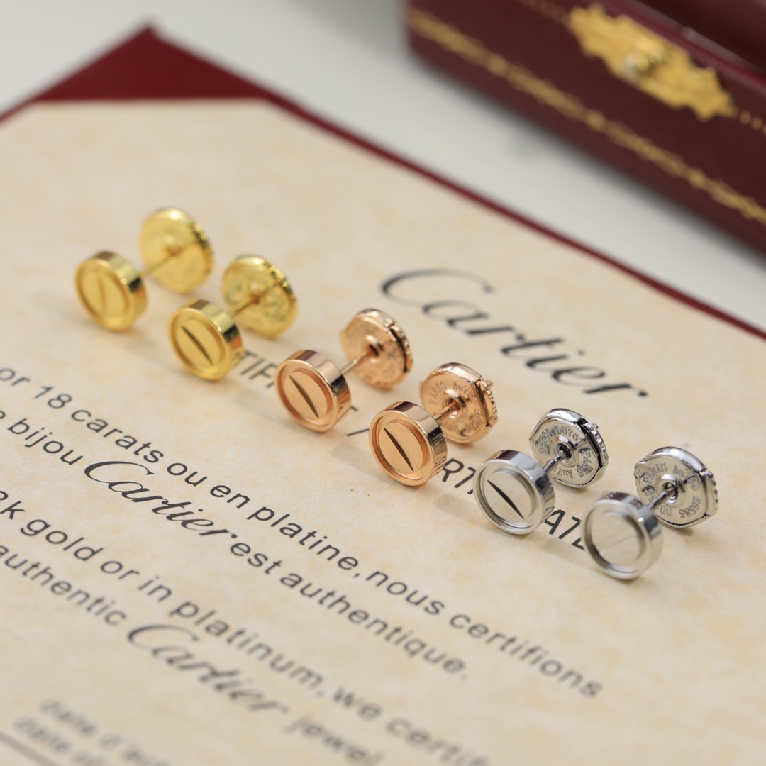 Screw earrings without diamonds
