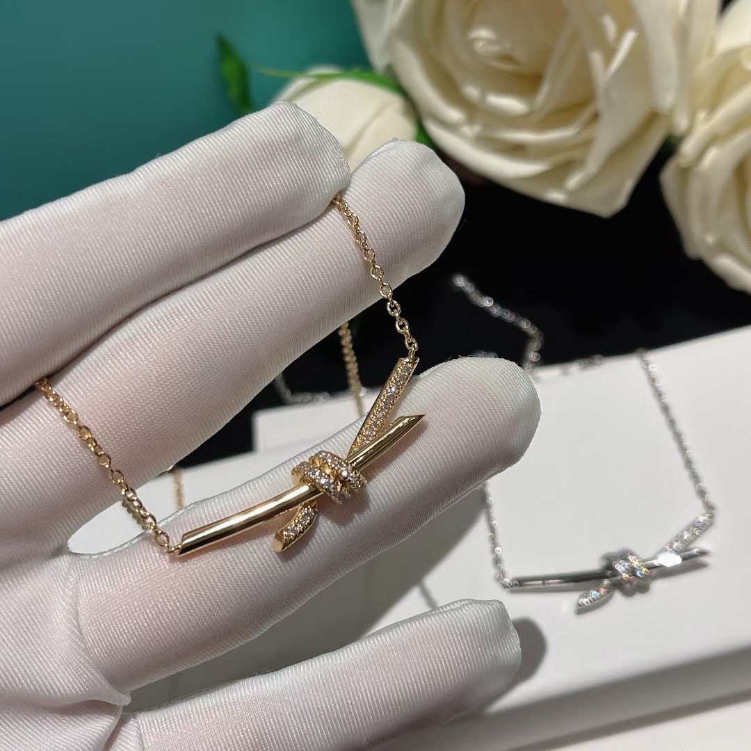 Knot Necklace with Diamonds