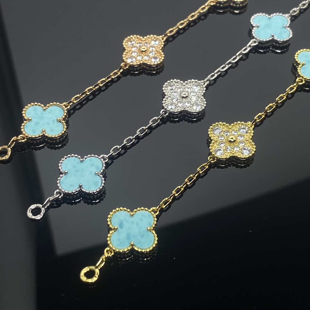 1.Alhambra Turquoise 5 motifs Bracelet with Diamonds