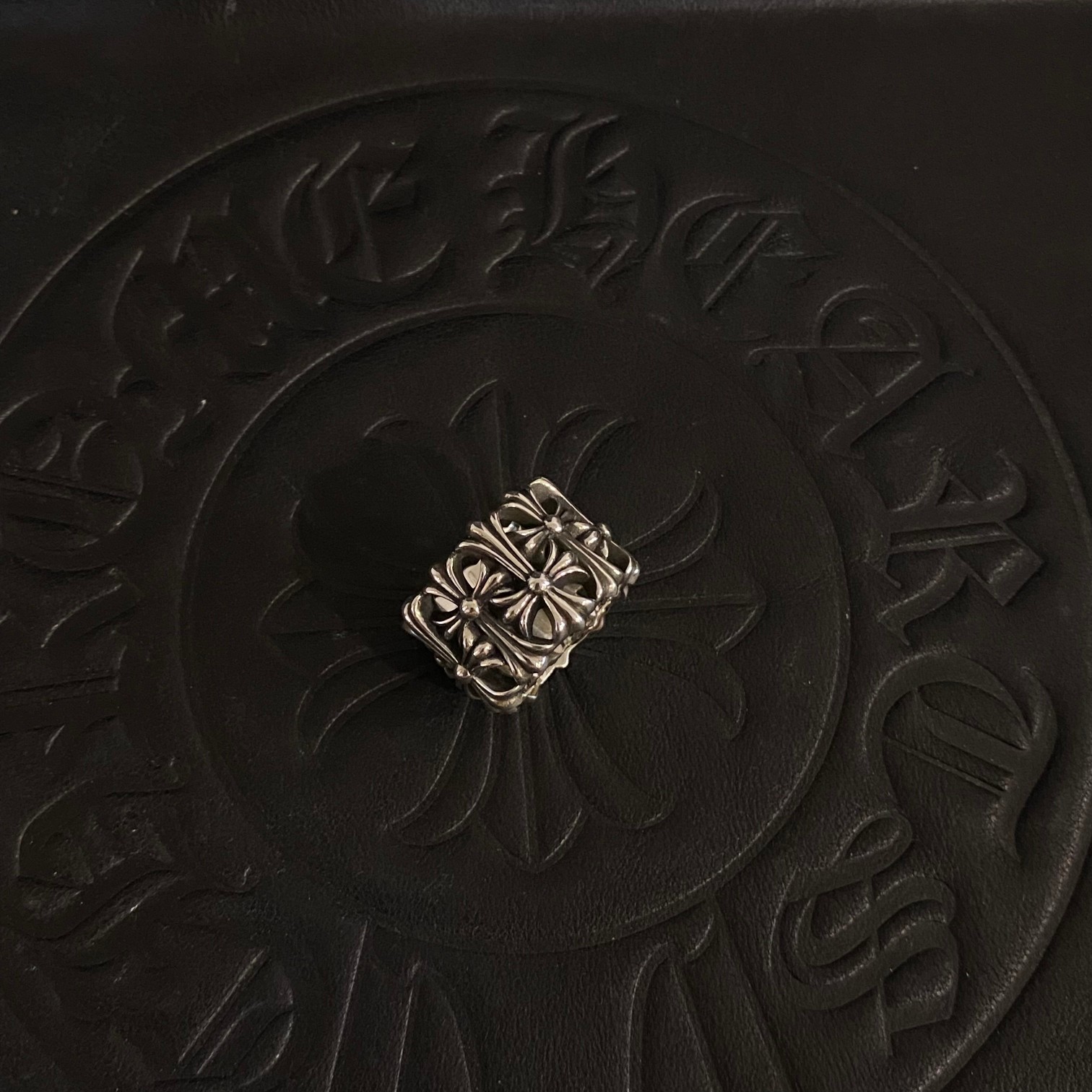Round Tomb Ring