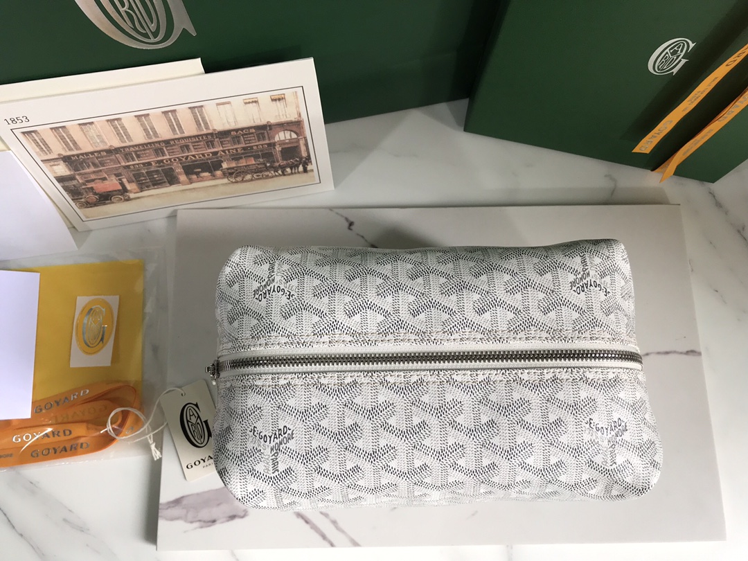 Go*ard cosmetic bag white