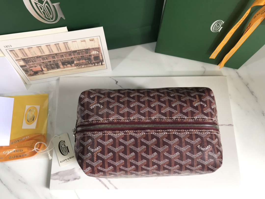 Go*ard cosmetic bag dark red