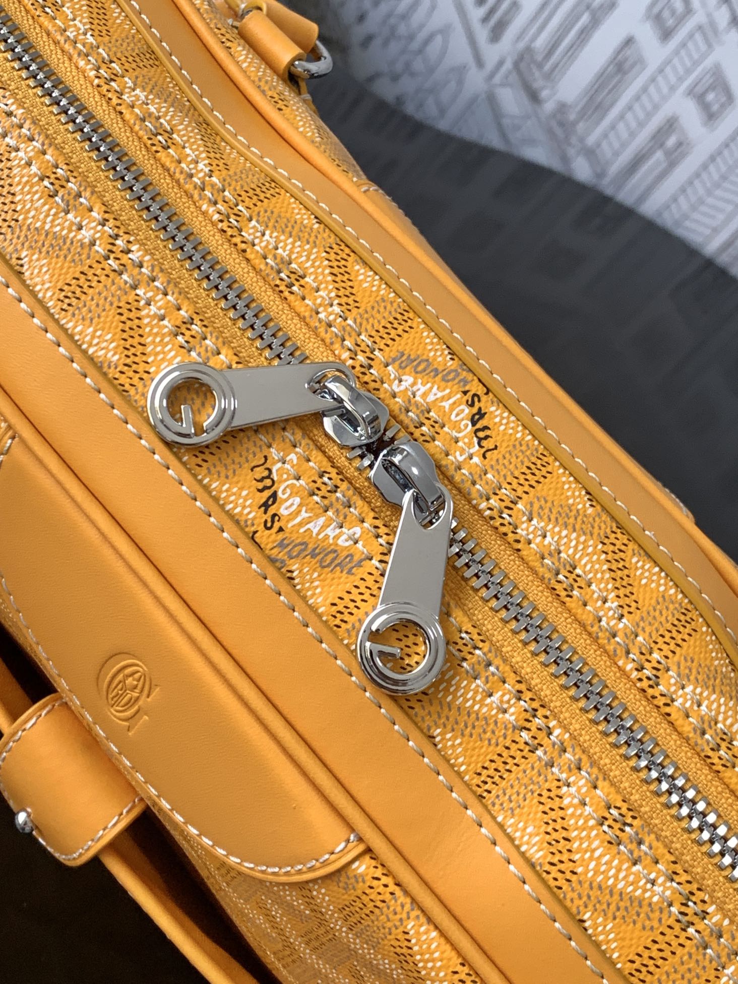 Go*ard vintage bag yellow