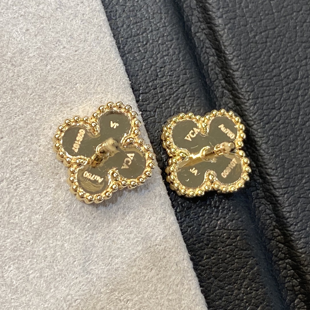 Sweet Alhambra Malachite Studs