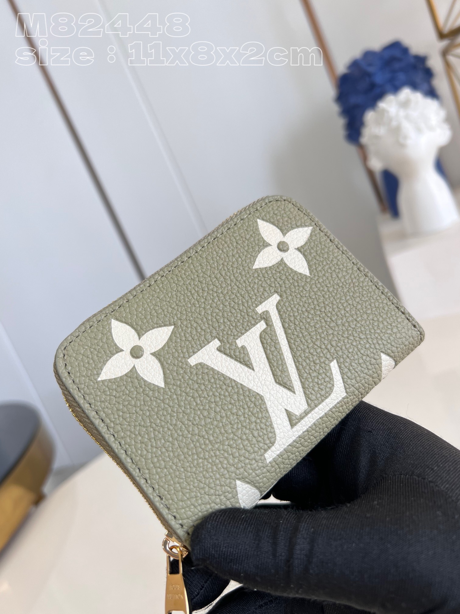 l0*is V*t0n m82448 green zippy bag in monogram empreinte grained leather with monogram pattern in