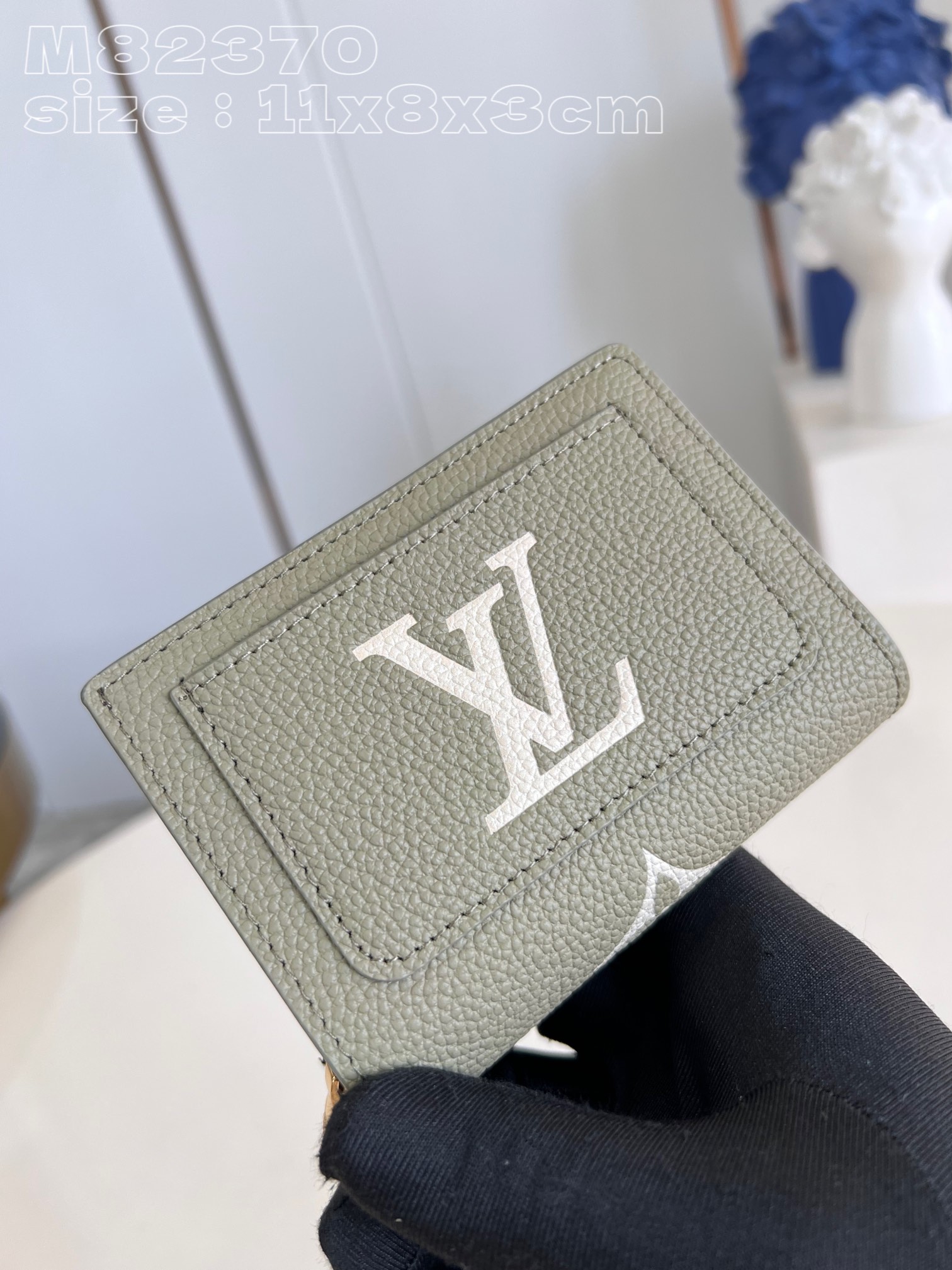 l0*is V*t0n m82370 green cléa bag in monogram empreinte soft-grain cowhide