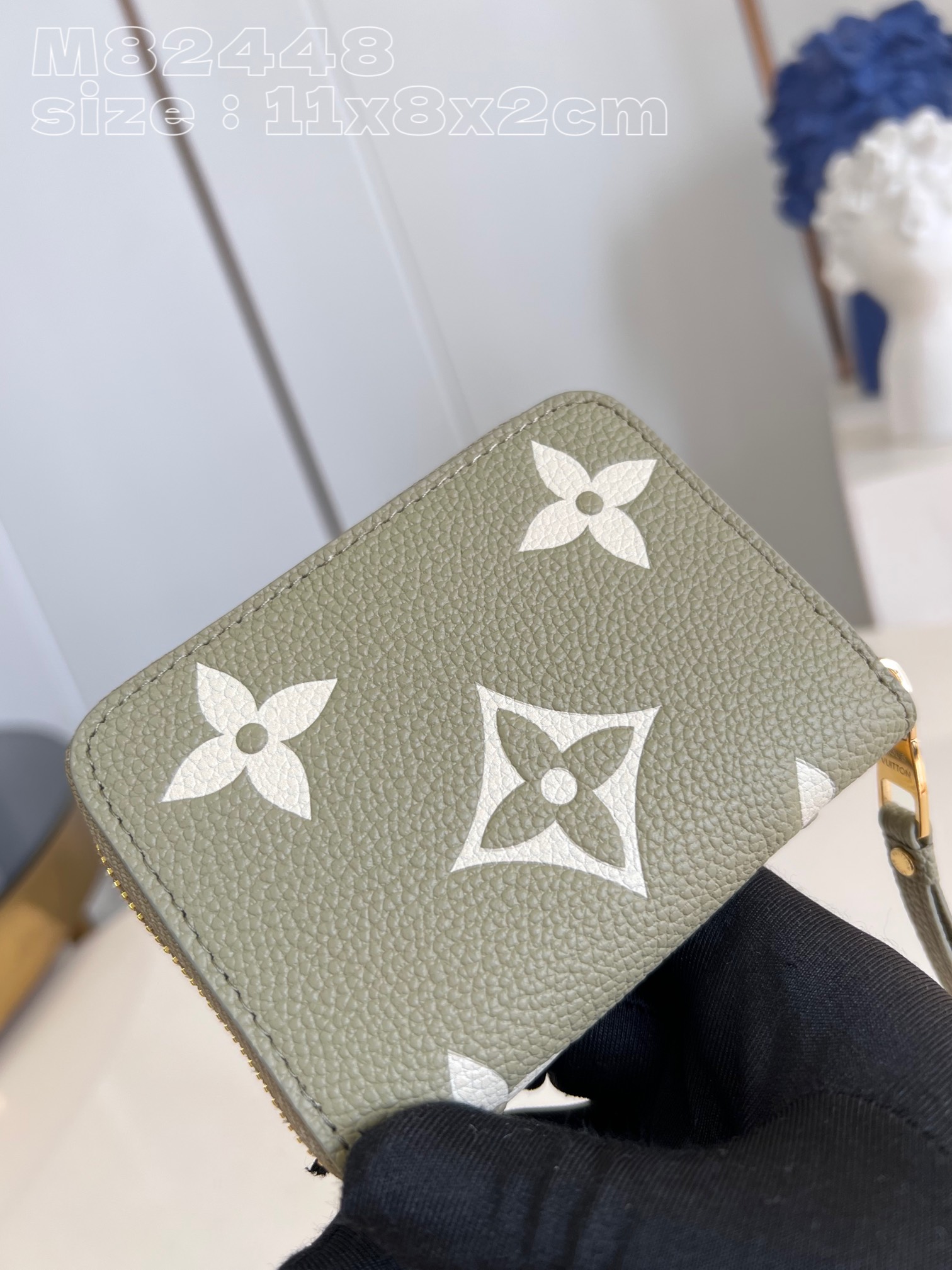 l0*is V*t0n m82448 green zippy bag in monogram empreinte grained leather with monogram pattern in