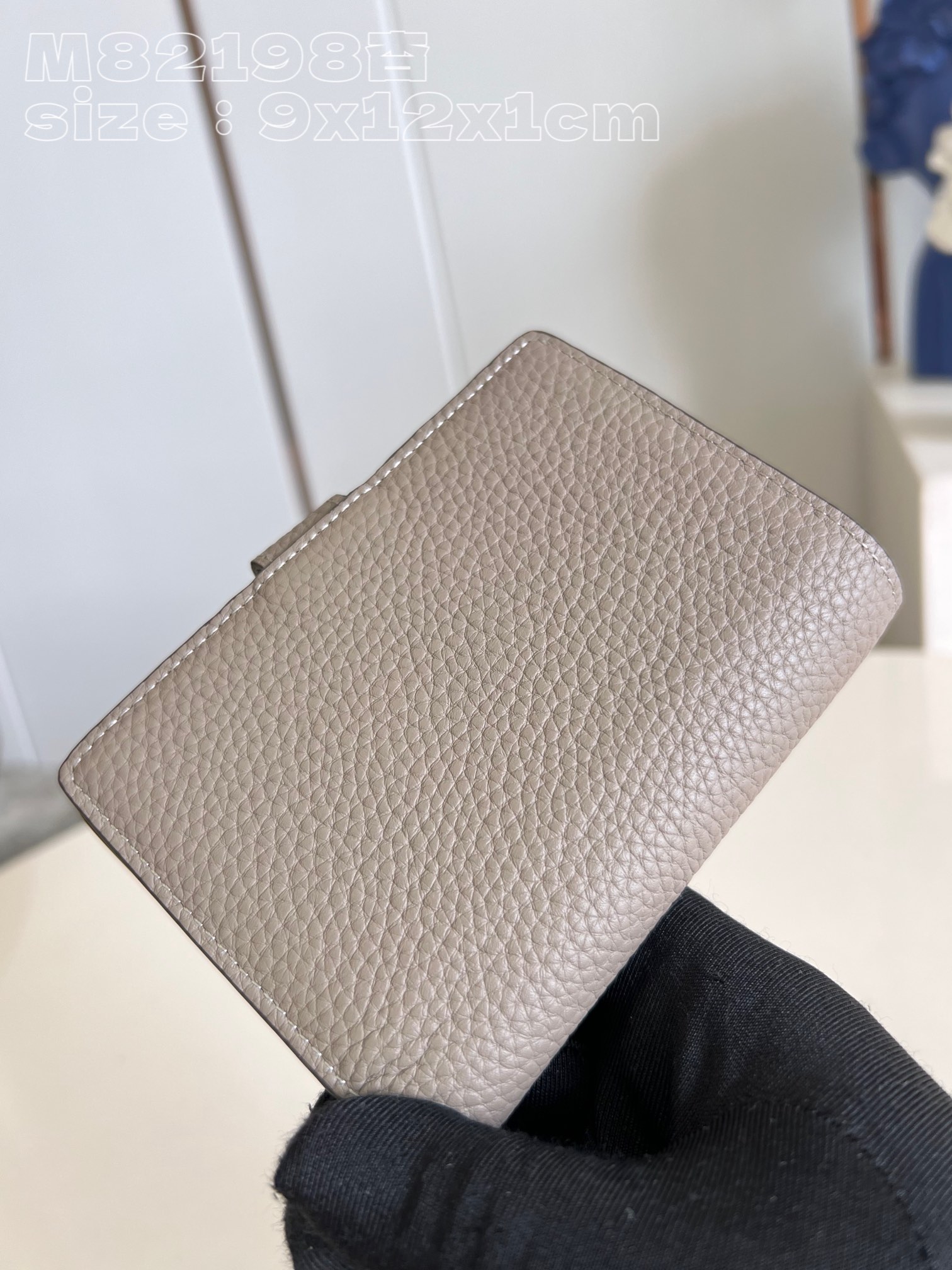 l0*is V*t0n m82198 apricot lv small straight bag in grained taurillon leather