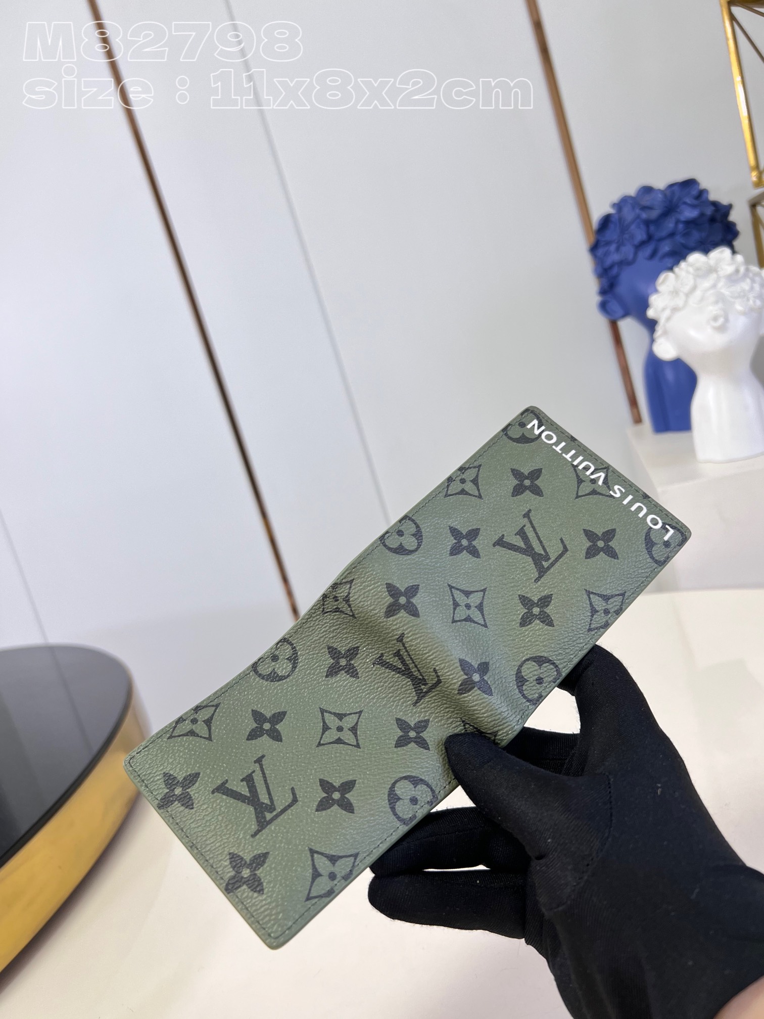 l0*is V*t0n m82798 green slender wallet in monogram canvas with iconic monogram lining