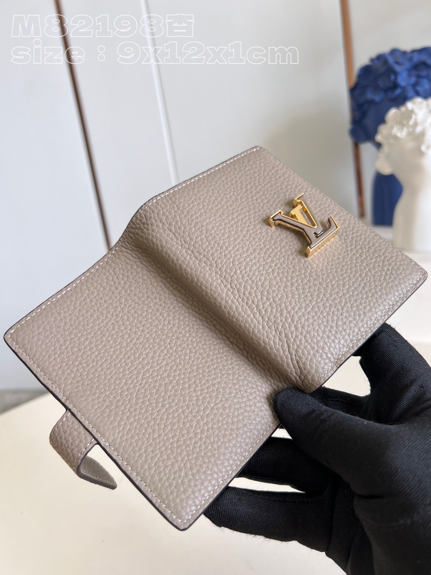 l0*is V*t0n m82198 apricot lv small straight bag in grained taurillon leather