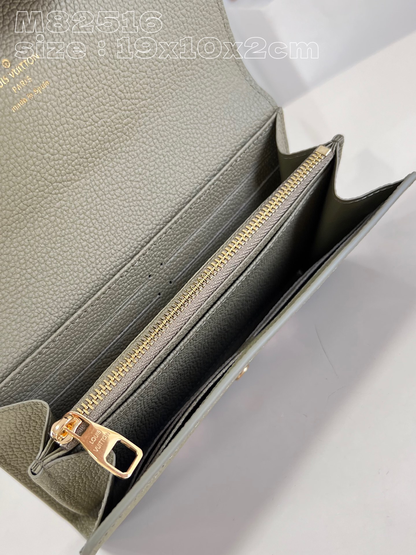 l0*is V*t0n m82516 green the l0*is V*t0n sarah bag is crafted in colorful monogram empreinte