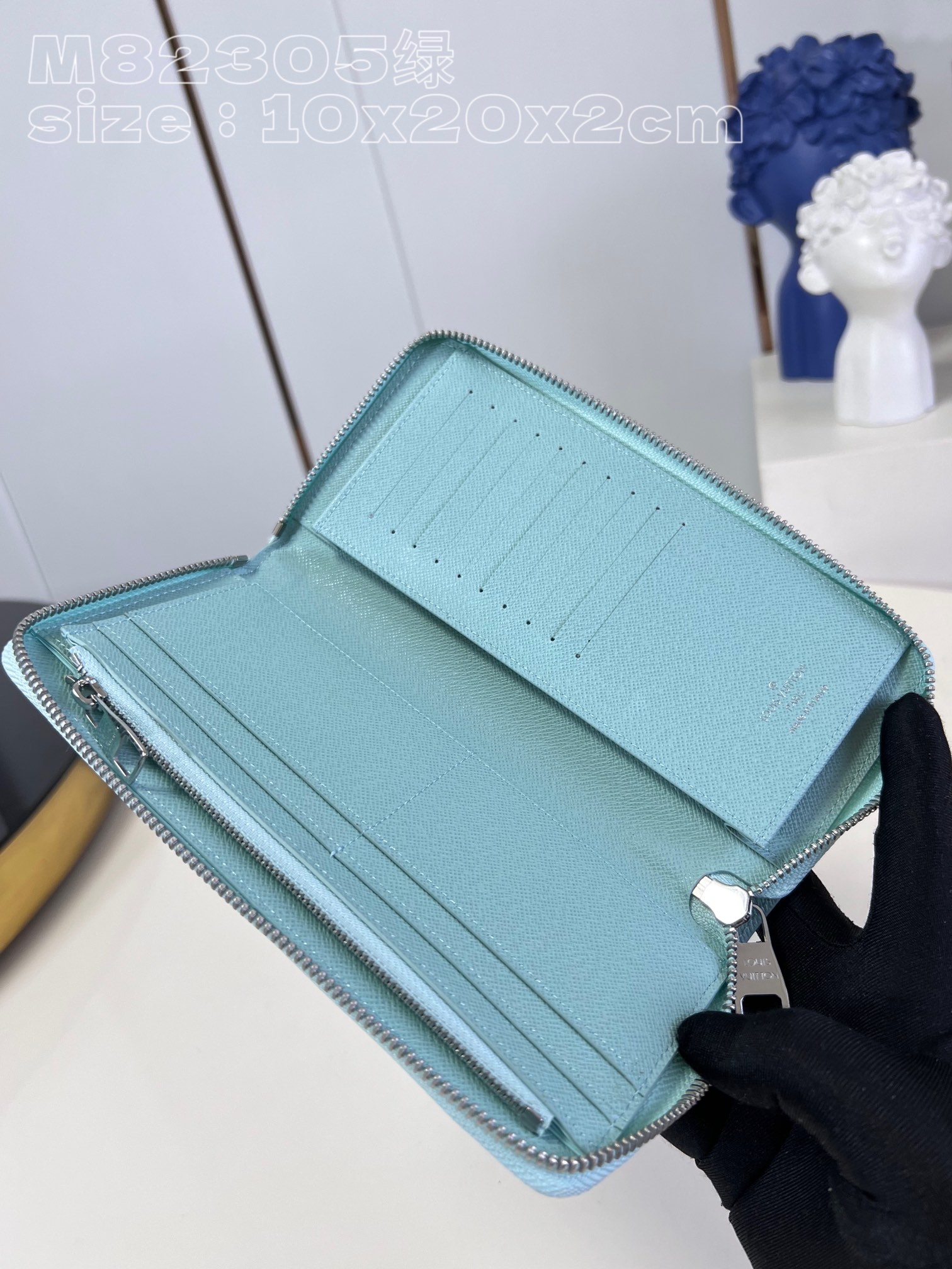 l0*is V*t0n m82305 green zippy vertical wallet in monogram aquagarden canvas