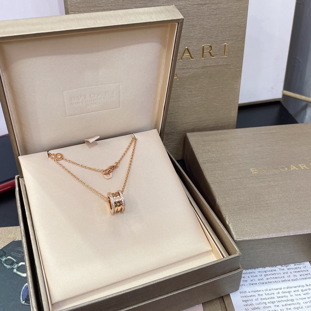 Spring Pendant Necklace with Diamonds