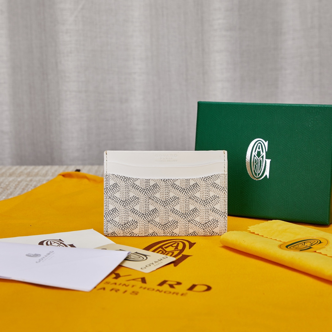 white Go*ard saint-sulpice card wallet compact for organising cards and papers or folded notes
