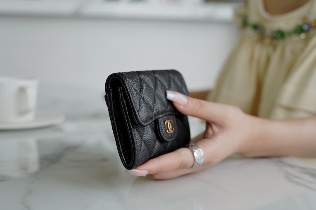 Ch*el clasicflap classic card holder (upgraded version) black and gold