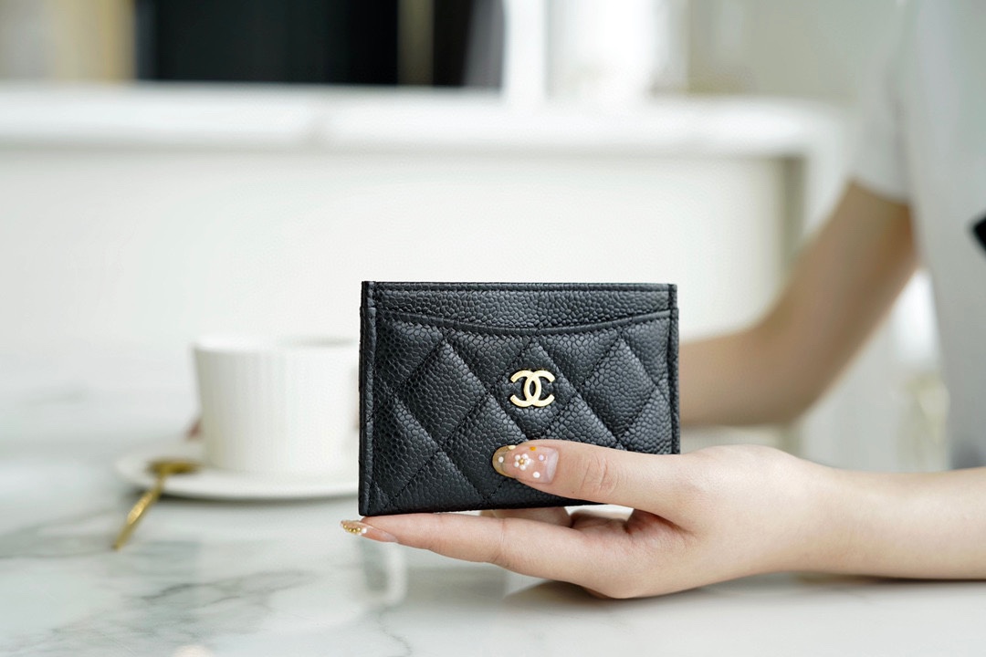 Ch*el classic card holder black cow gold using caviar grain embossed calfskin