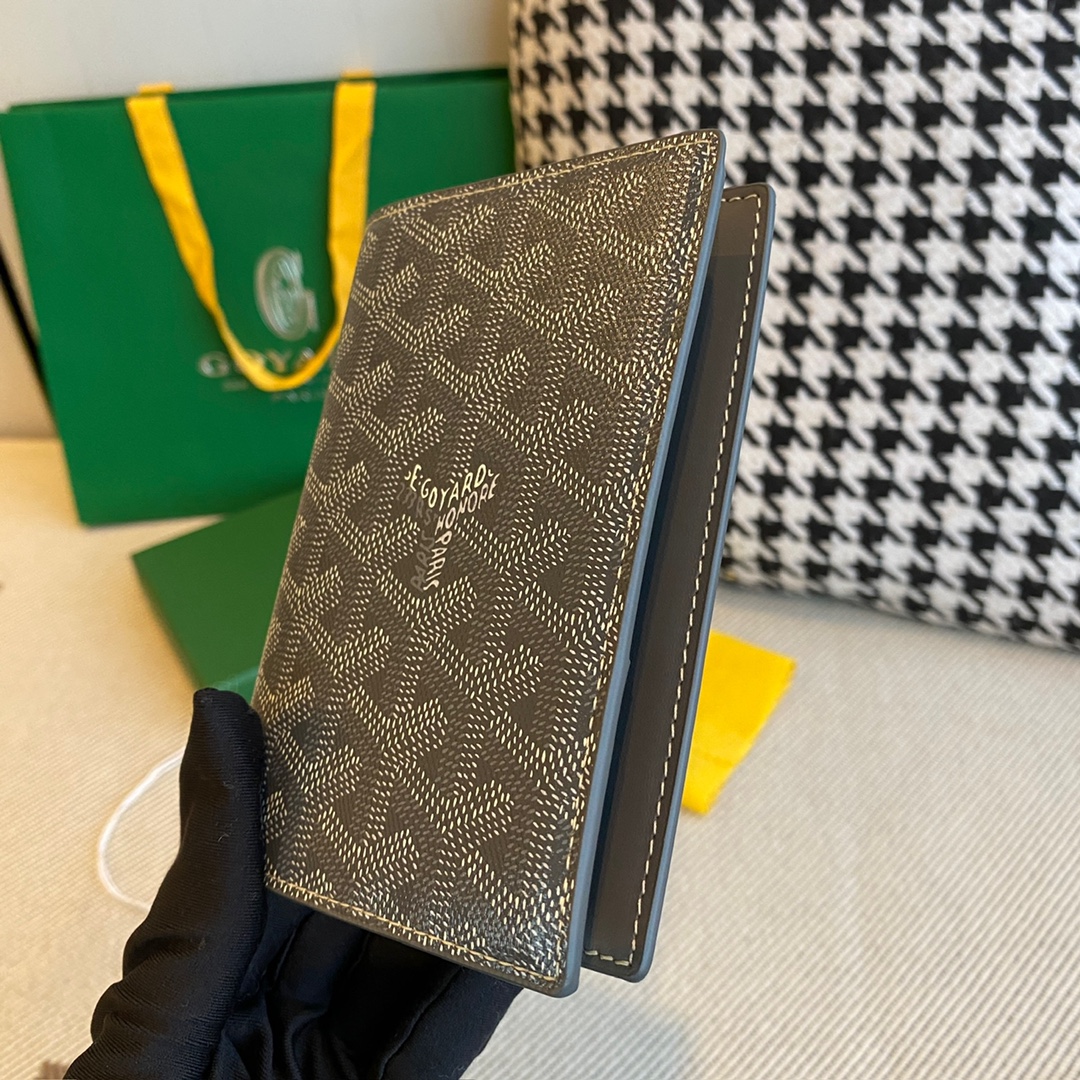 grey Go*ard grenelle passport cover is ideal for travelling