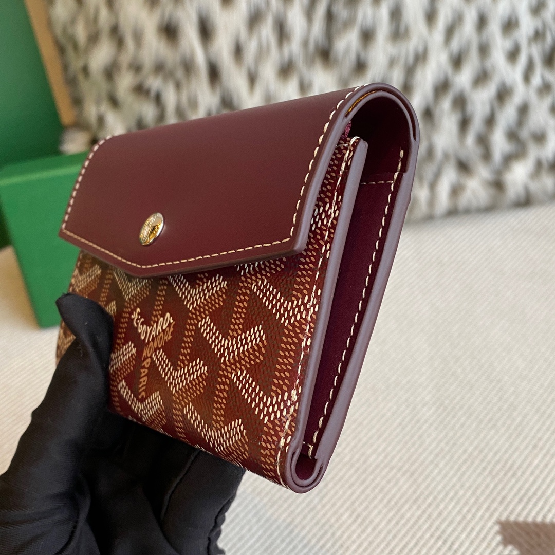 burgundy Go*ard saint-gabriel wallet lightweight and compact