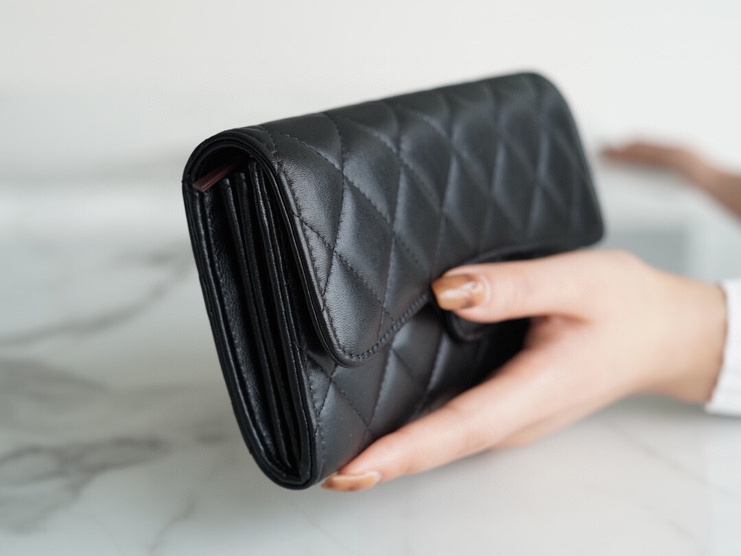 Ch*el classic bifold long clip black sheep gold imported channel custom lambskin
