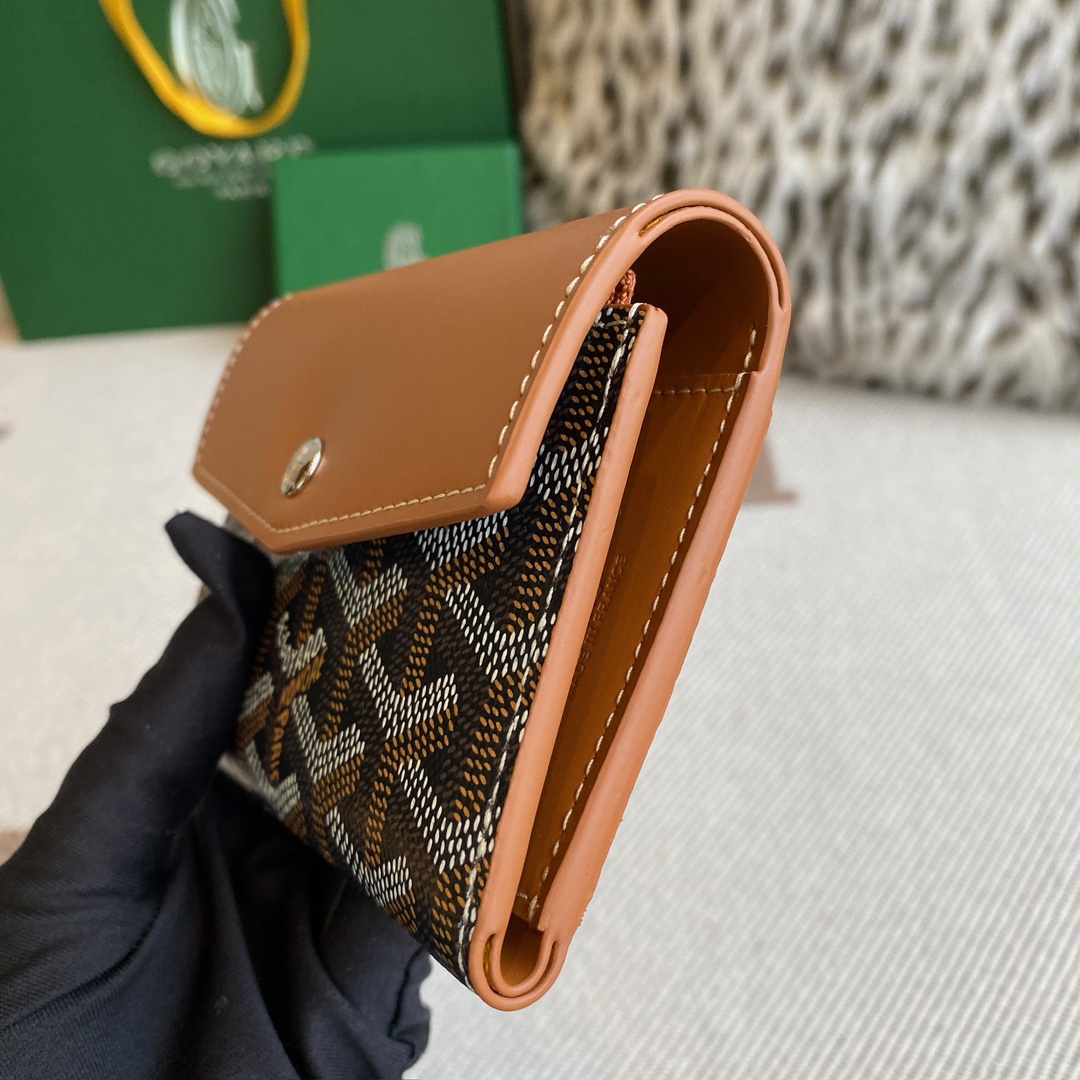 black and tan Go*ard saint-gabriel wallet lightweight and compact