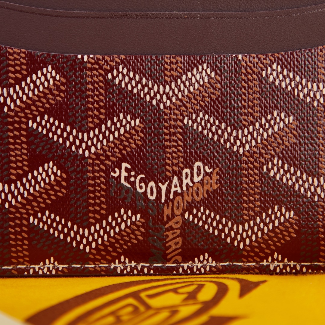 burgundy Go*ard saint-sulpice card wallet compact for organising cards and papers or folded notes