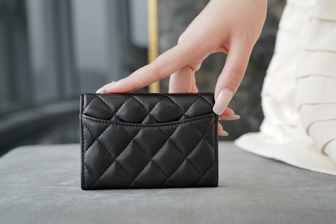 Ch*el classic flap card holder (upgraded version) lambskin black silver