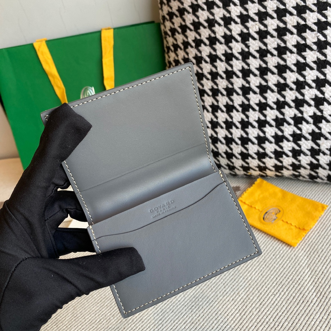 grey Go*ard malesherbes card wallet ideal for business as it was designed to hold business cards in
