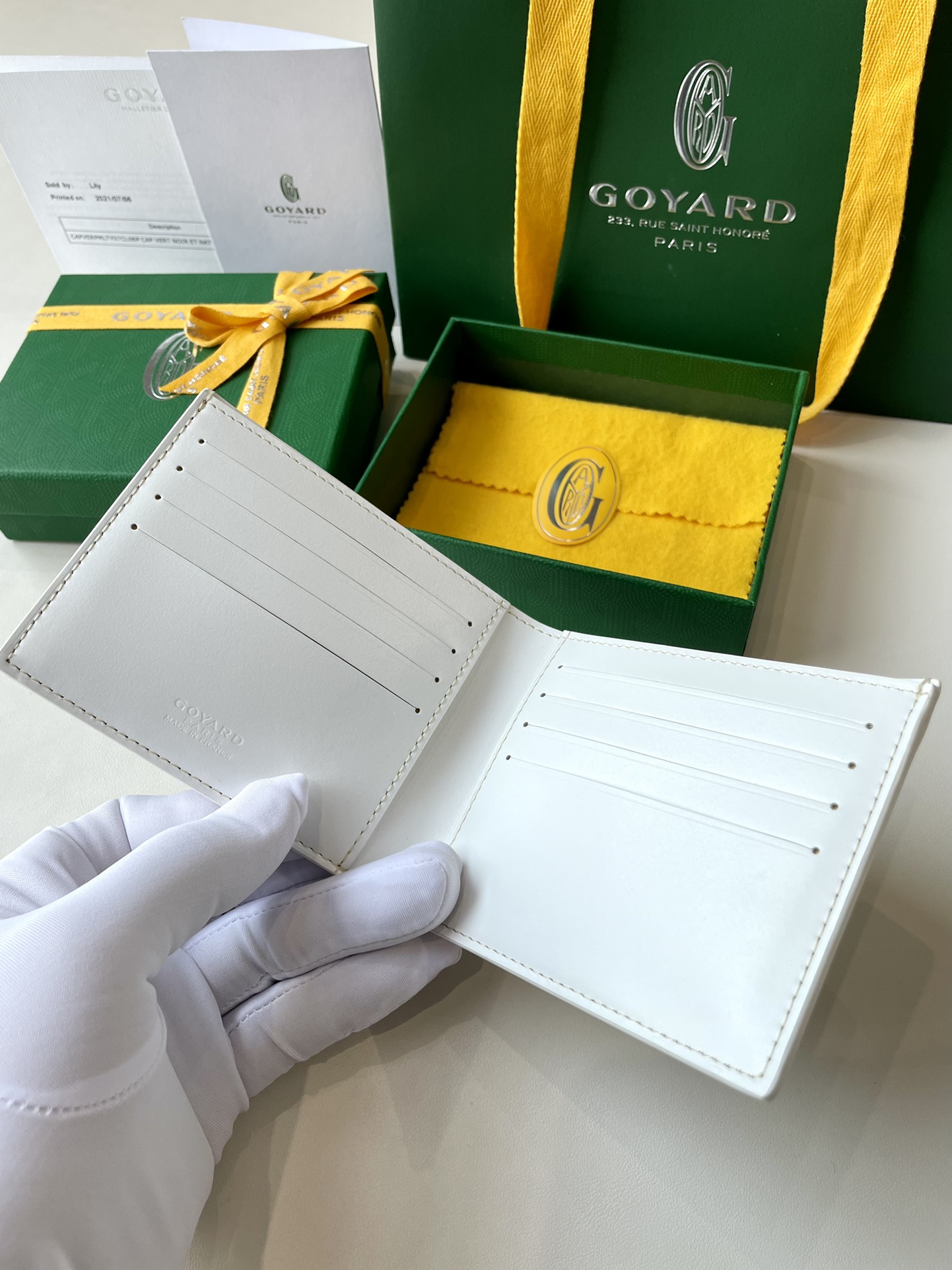 white Go*ard victoire wallet organising cards, papers and notes ,can be used in a bag