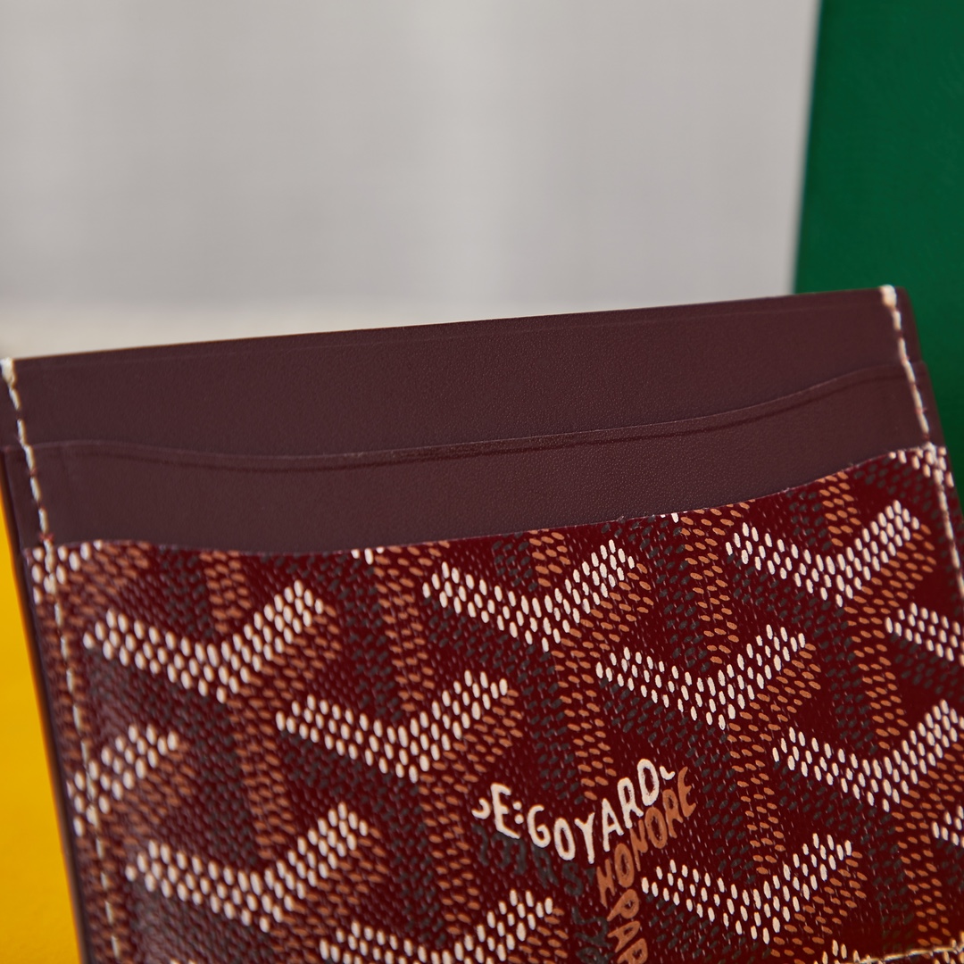 burgundy Go*ard saint-sulpice card wallet compact for organising cards and papers or folded notes