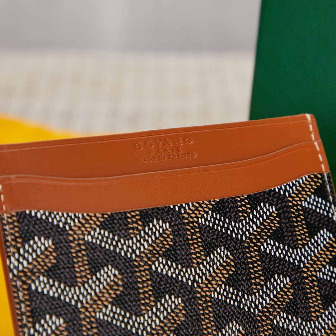 black and tan Go*ard saint-sulpice card wallet compact for organising cards and papers