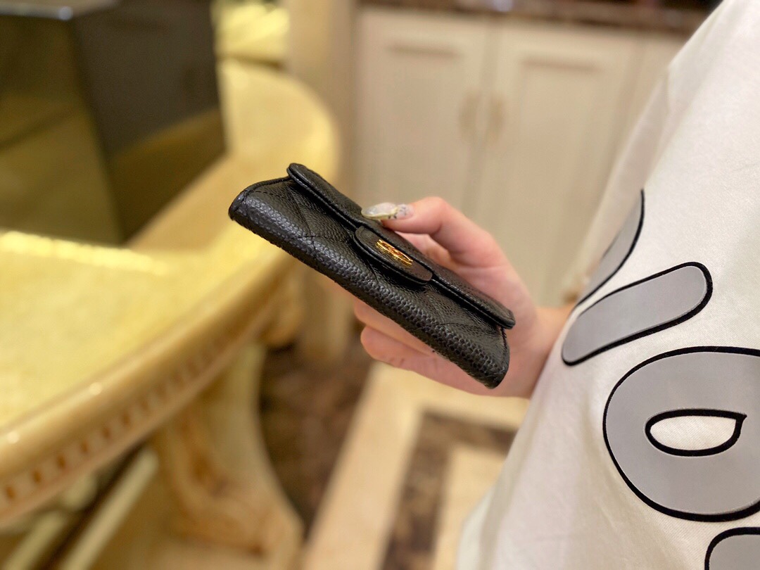 Ch*el clasic flap classic card case black gold using french imports of hass origin calfskin