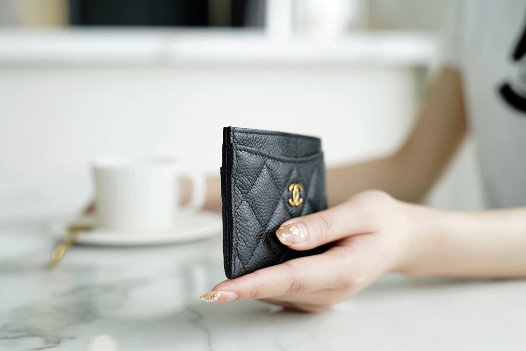 Ch*el classic card holder black cow gold using caviar grain embossed calfskin