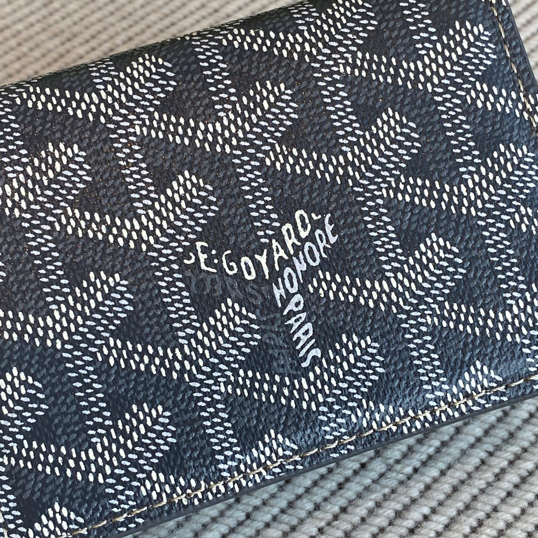grey Go*ard malesherbes card wallet ideal for business as it was designed to hold business cards in