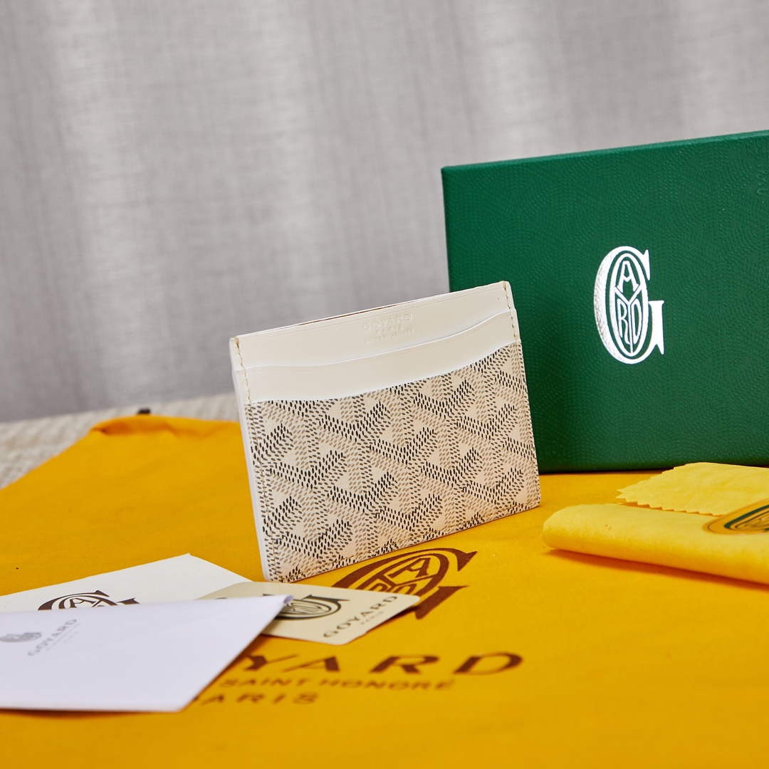 white Go*ard saint-sulpice card wallet compact for organising cards and papers or folded notes