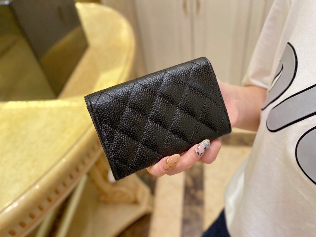 Ch*el clasic flap classic card case black gold using french imports of hass origin calfskin