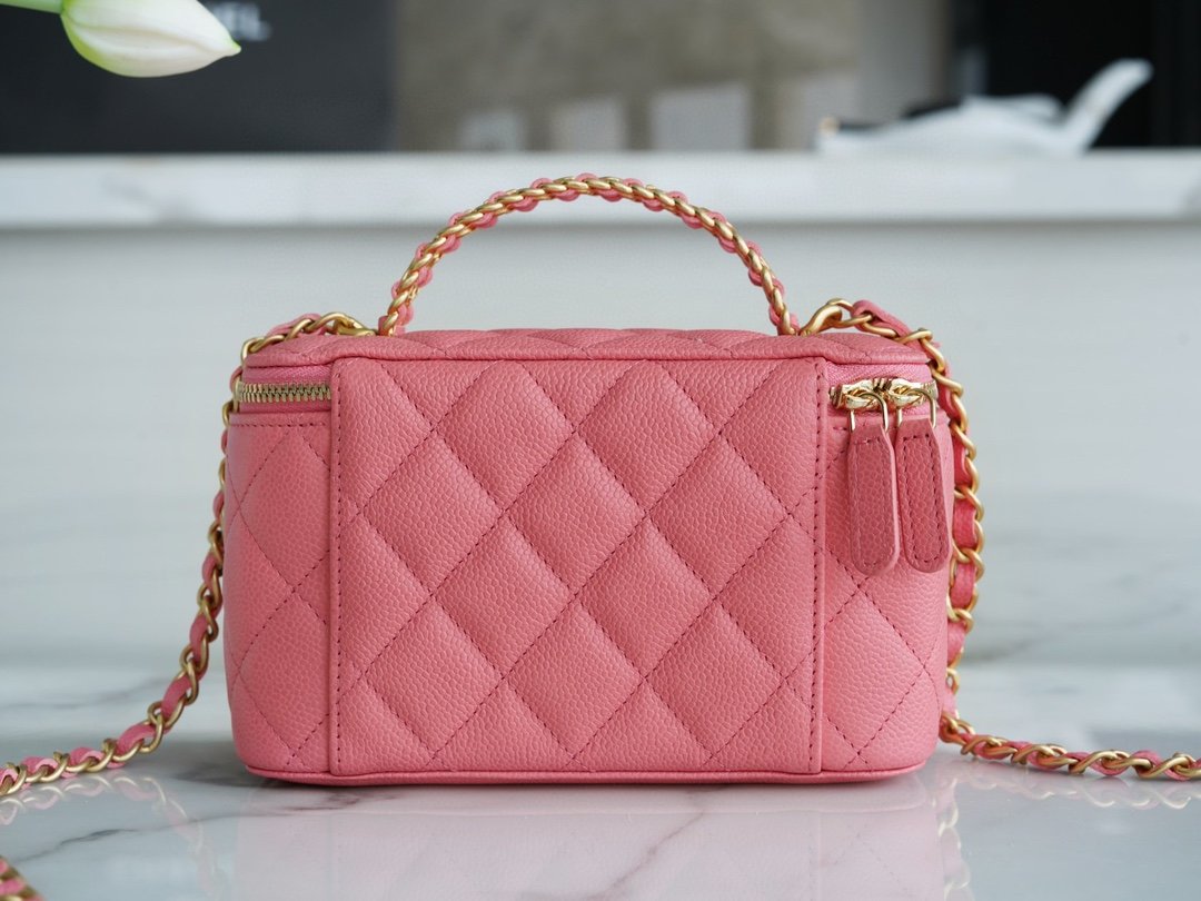 Ch*el spring and summer hollow handle long box coral pink classic diamond check