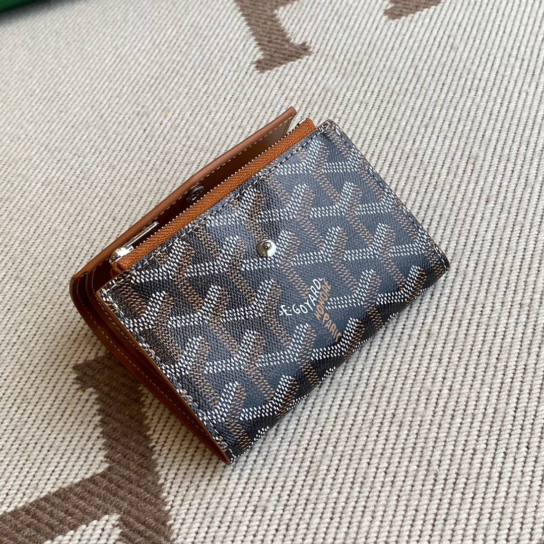 black and tan Go*ard saint-gabriel wallet lightweight and compact