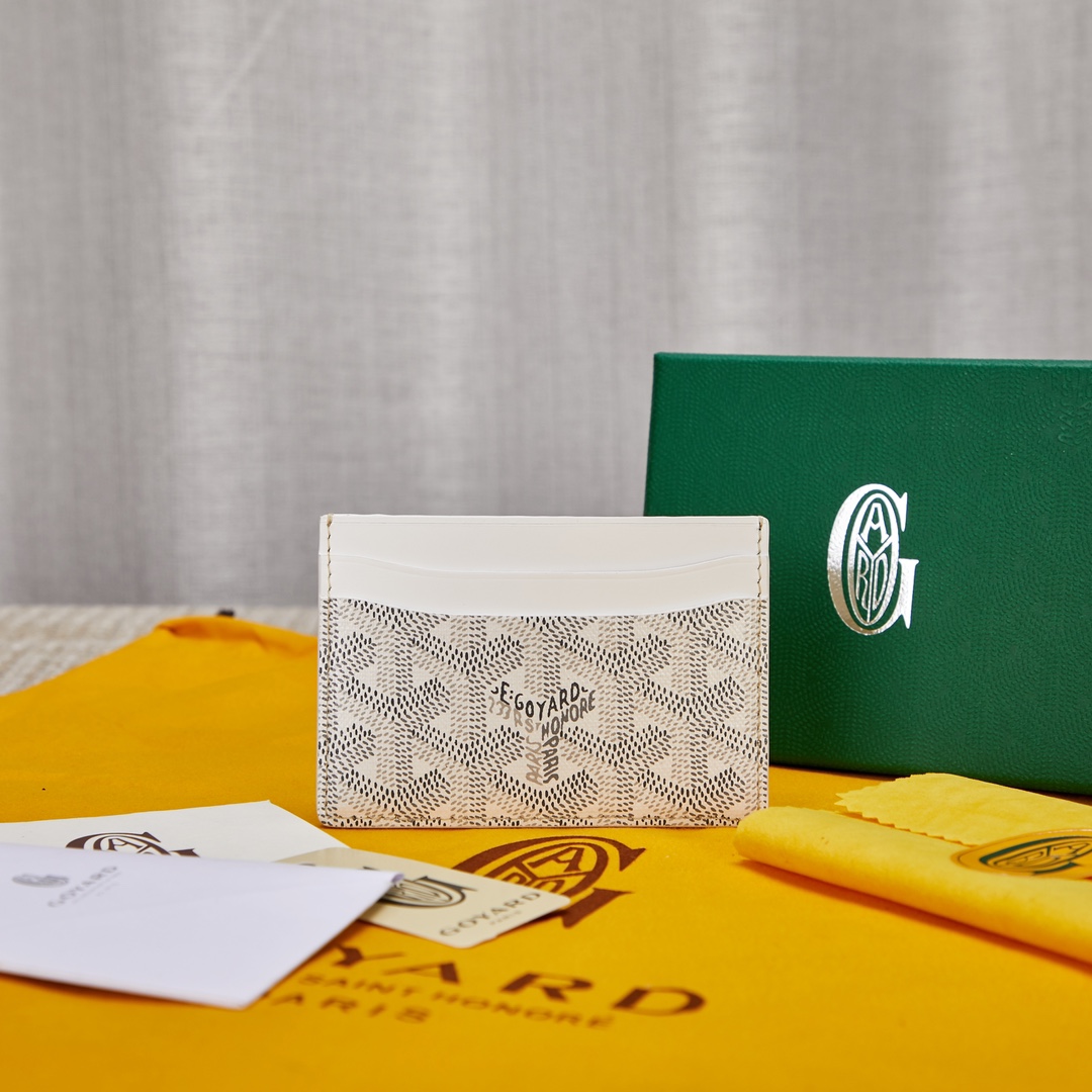 white Go*ard saint-sulpice card wallet compact for organising cards and papers or folded notes