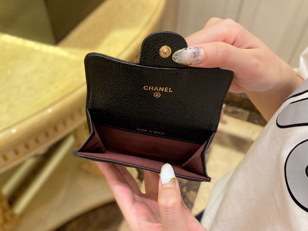 Ch*el clasic flap classic card case black gold using french imports of hass origin calfskin