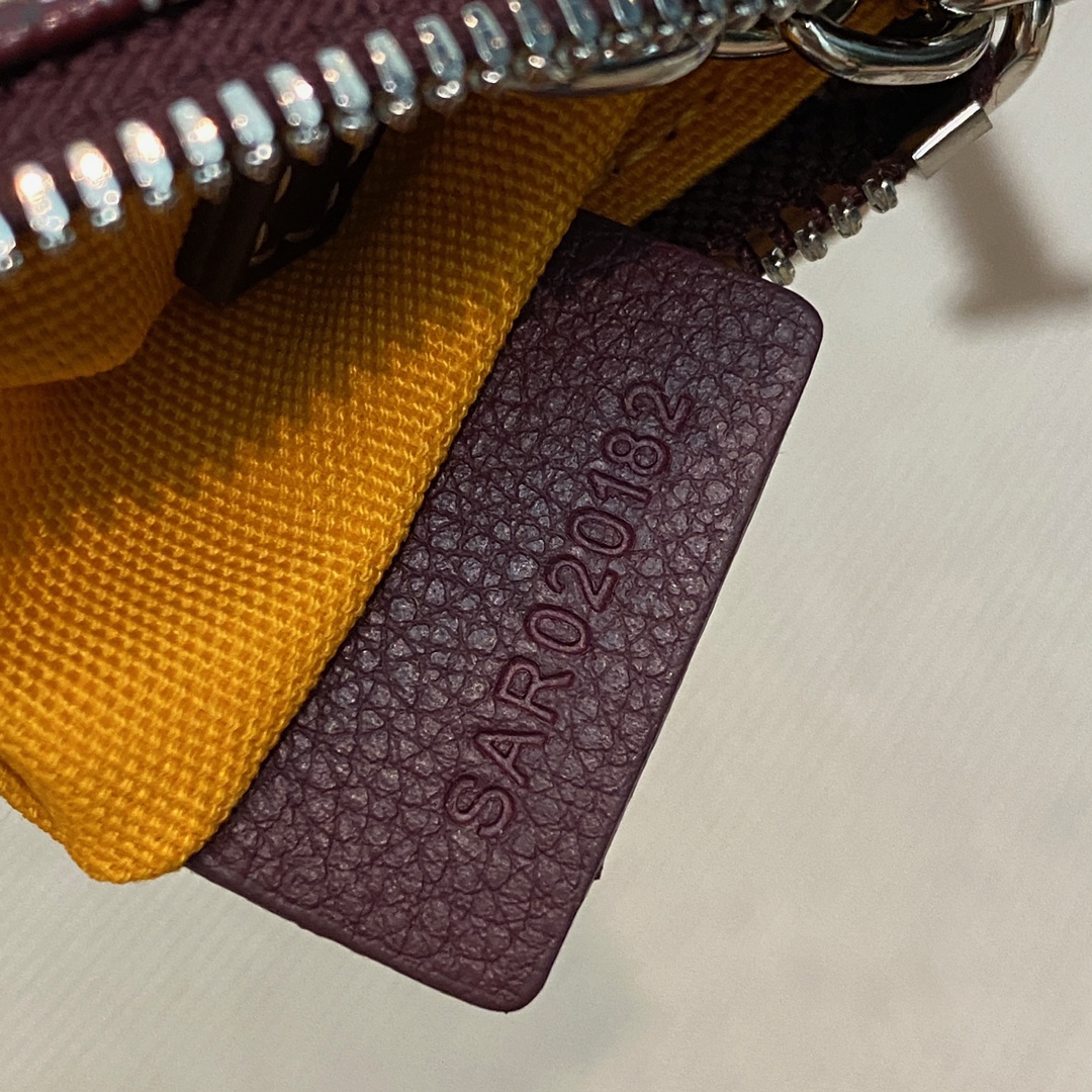 burgundy Go*ard senat nano key pouch inner d-ring and zip closing system