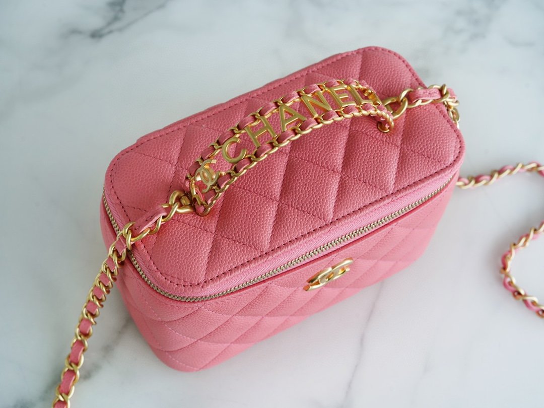 Ch*el spring and summer hollow handle long box coral pink classic diamond check