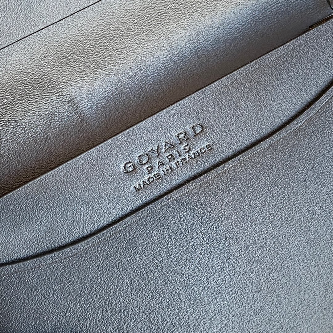 black Go*ard malesherbes card wallet ideal for business as it was designed to hold business cards in