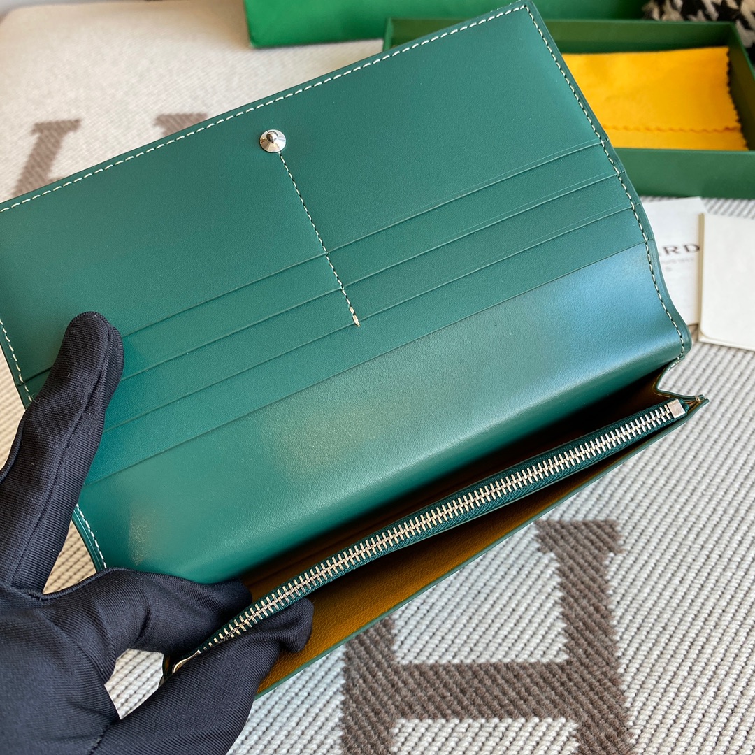 green Go*ard richelieu wallet a long wallet that fastens with a snap fastener