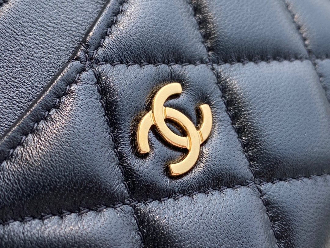 Ch*el classic card holder black sheep gold using imported channels custom lambskin